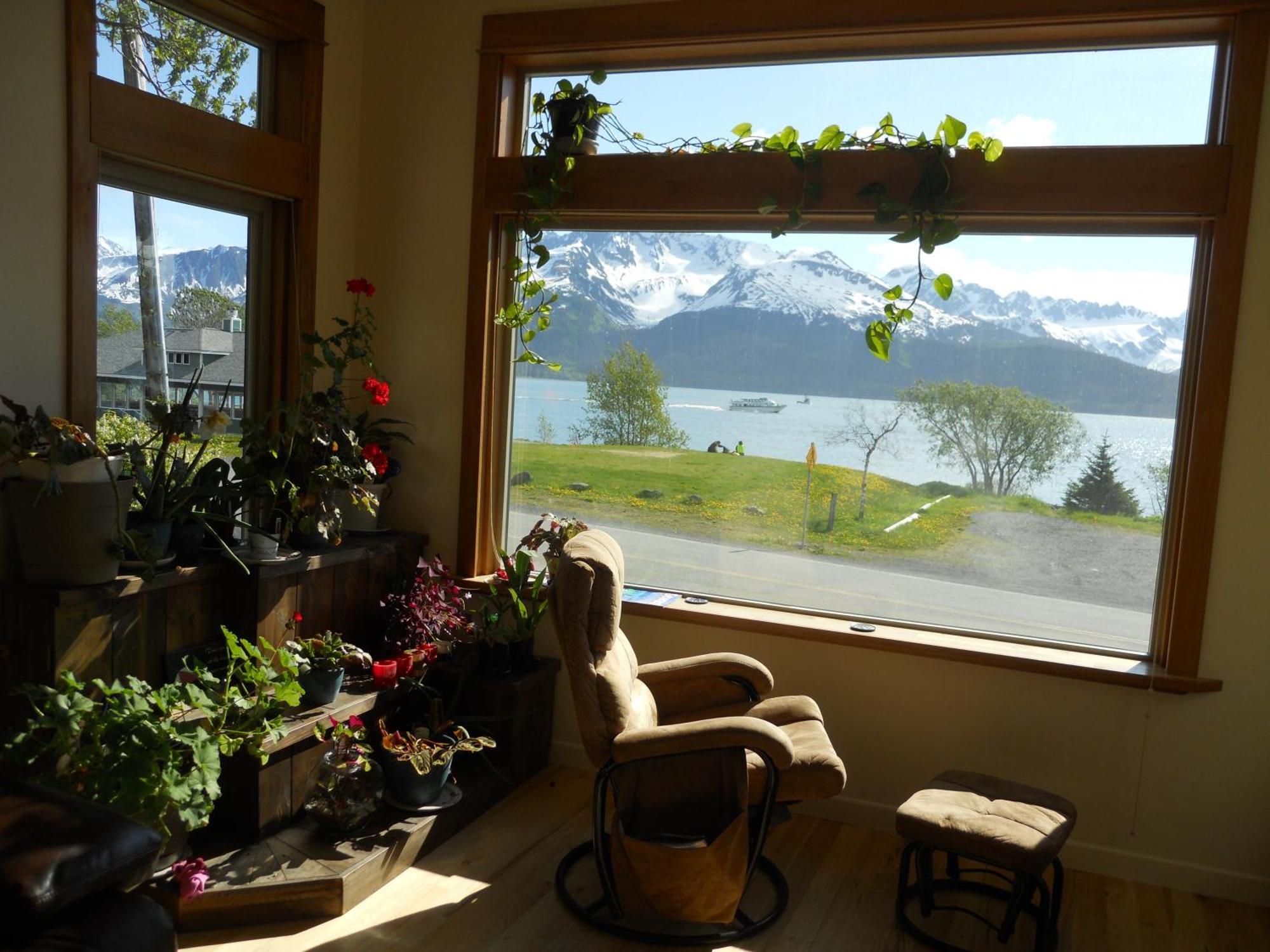 Seward Front Row Bed And Breakfast 외부 사진
